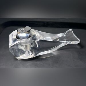 NESOR KOEI UNICON RETRO LUCITE TABLE LIGHTER MCM WHALE JAPAN